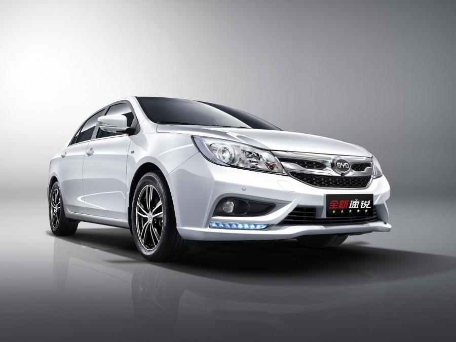  BYD Si Rui 2015 года  (фото 1 из 2)